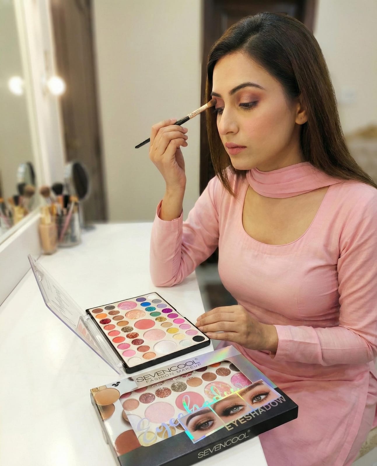 36 Color Eyeshadow + 5 Blusher Palette – Professional Makeup Kit with Matte, Shimmer & Glitter Shades - Image 2